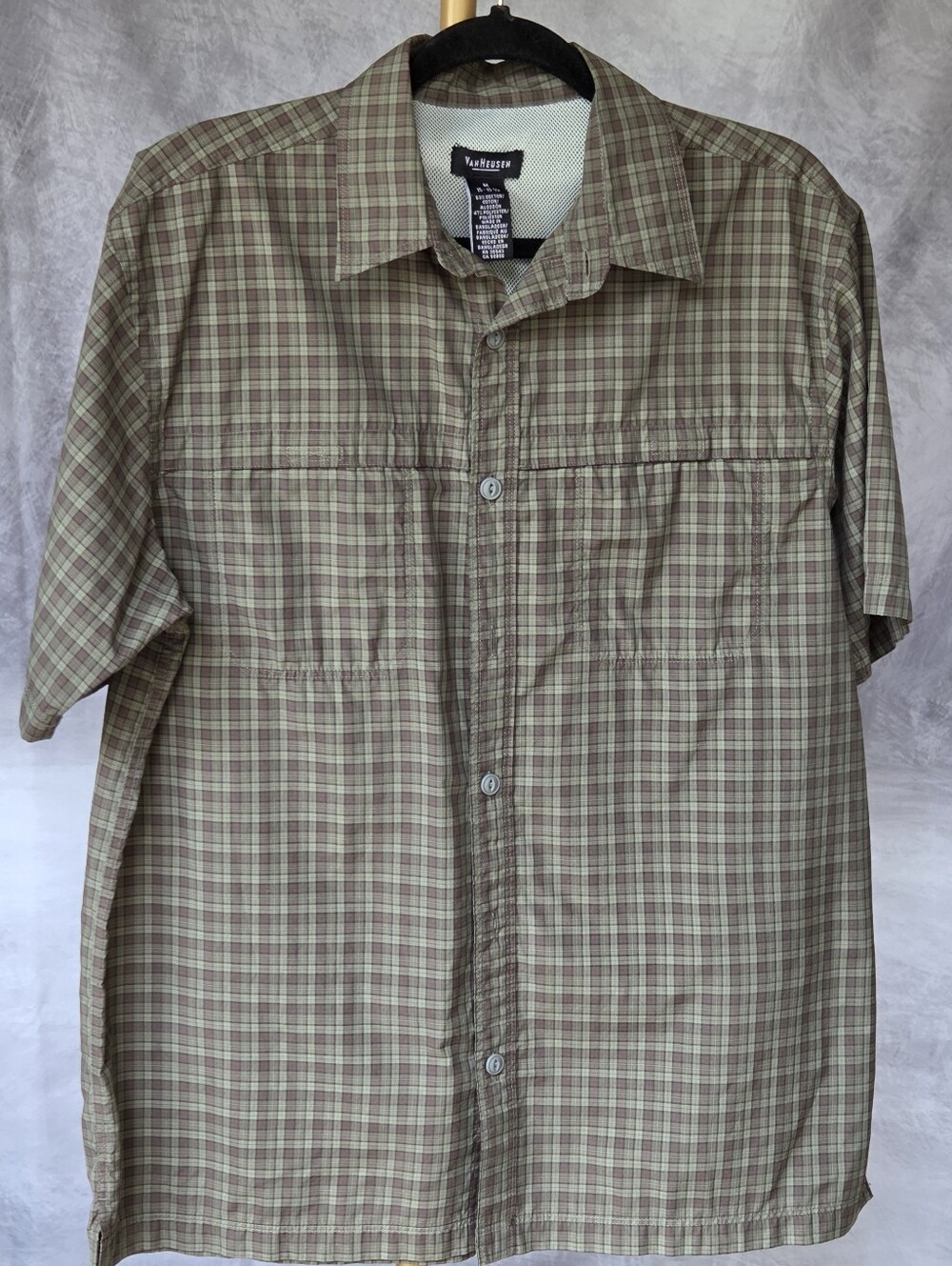 Men's Van Heusen Olive Plaid Short Sleeve Button-Front Shirt Size Medium - NWOT